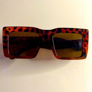 Animal print sunglasses